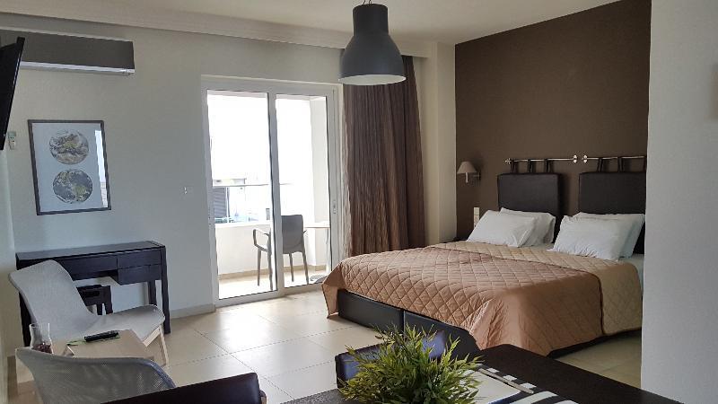 Cosmos Hotel Rethymno Esterno foto