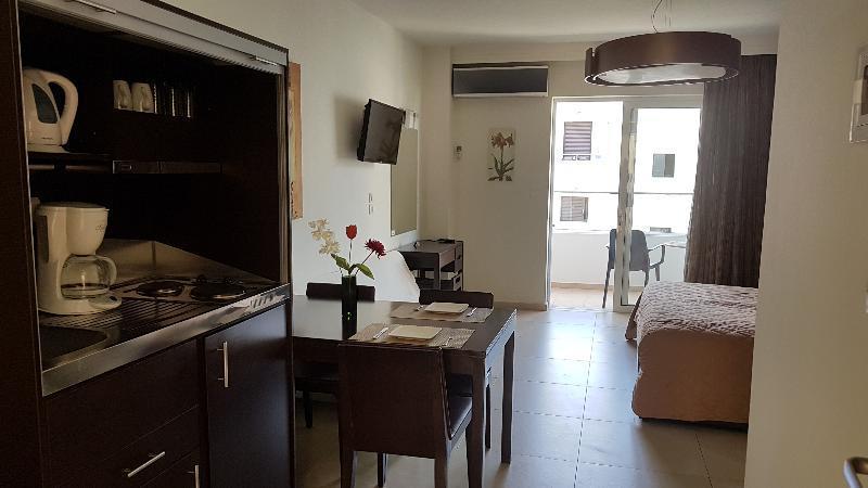 Cosmos Hotel Rethymno Esterno foto
