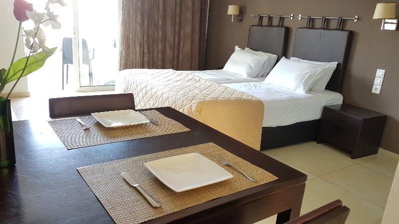 Cosmos Hotel Rethymno Esterno foto
