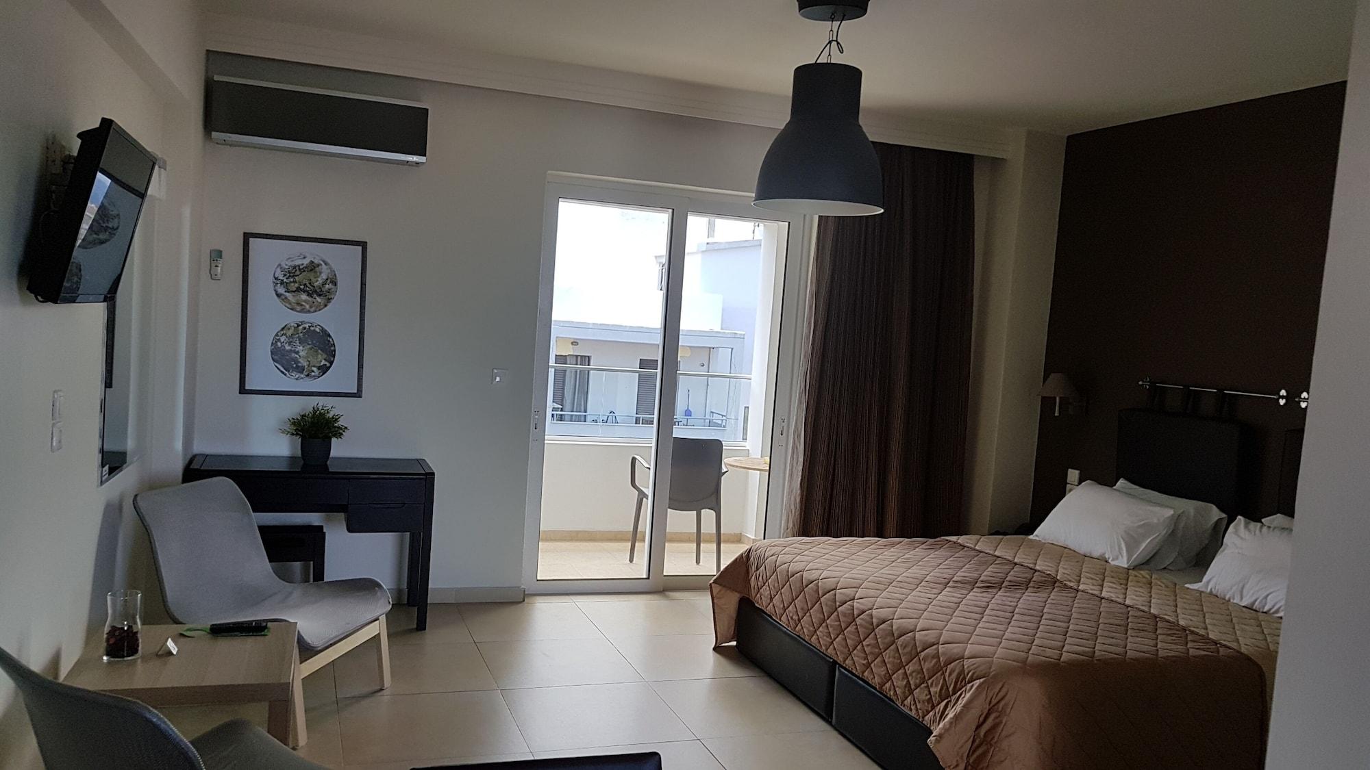 Cosmos Hotel Rethymno Esterno foto