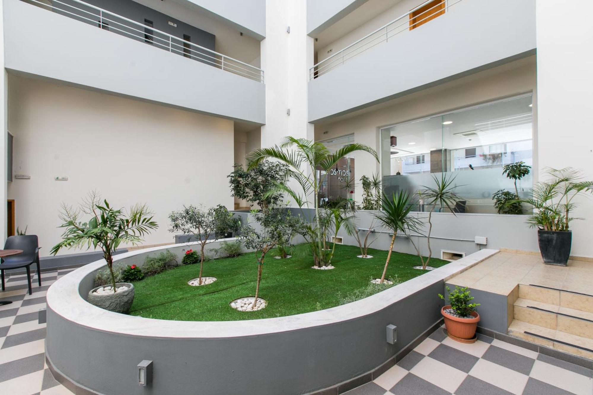 Cosmos Hotel Rethymno Esterno foto
